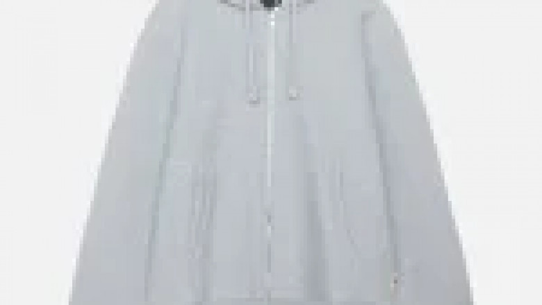 Stüssy hoodie symbolizes fashion belonging