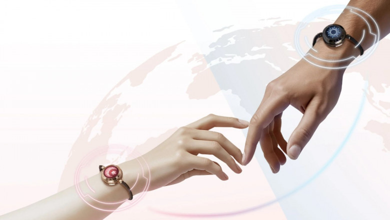 How Do Smart Jewelry Bracelets Keep Couples Connected Across Distances?