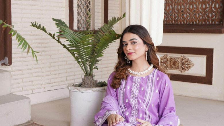 Top 10 Pakistani Lawn Brands Every Fashionista Must Know