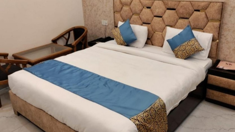 Affordable Hotels Near India Expo Mart