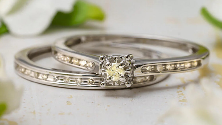 Lab Diamond vs. Natural Diamond Wedding Bands: What You Need to Know