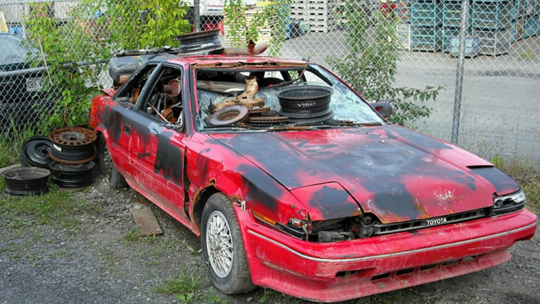 Turning Trash Into Cash: Why Selling Your Junk Car Makes Sense