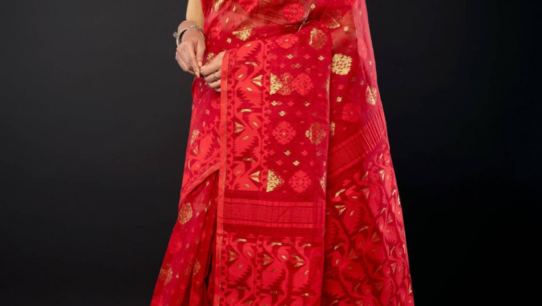 South Indian Bride Saree: 10 Kanjeevaram Saree Designs