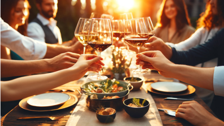 Designing a Communal Table: Eating Together with Purpose