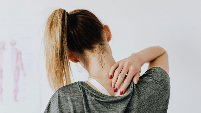 Effective Shoulder Pain Treatment: Natural Solutions That Work