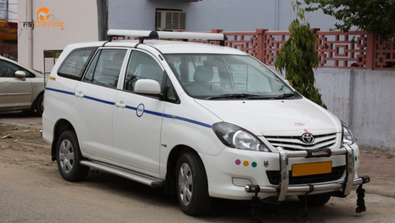 Innova Crysta Hire Jaipur | Luxury Car Rental Services