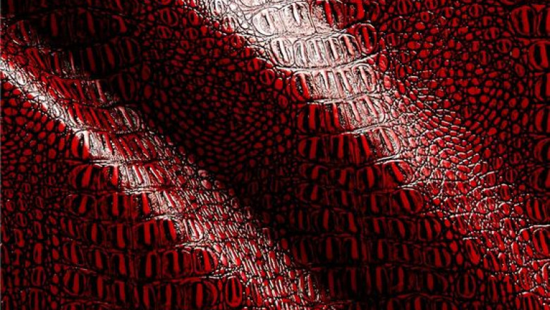 Real vs. Fake Leather Fabric: What Stylish Shoppers Should Know
