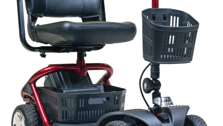 Knee Scooter Rentals for Seniors: What to Know!