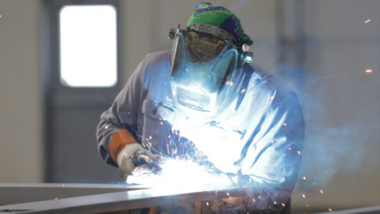 Choosing the Best Detention Hollow Metal Doors: Tips and Benefits Guide