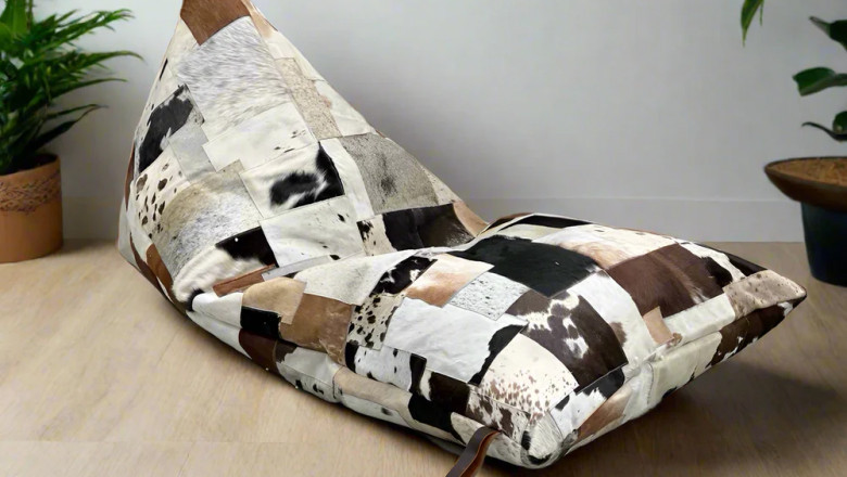 Best Ottoman Styles for Small Spaces