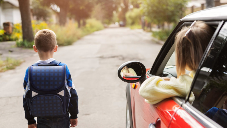 How Affordable School Transportation Services Save Parents Money