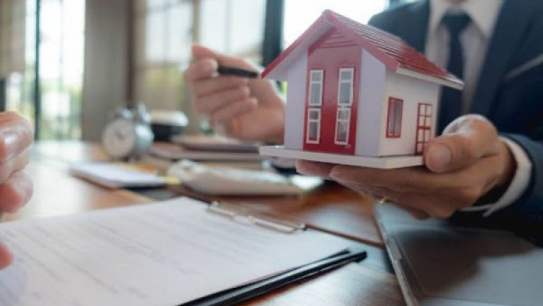 How Are Interest Rates Determined for Conventional Loans in Texas?