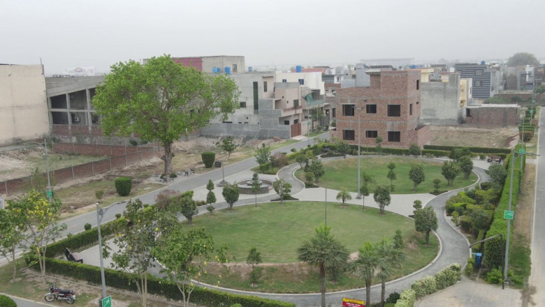 Why 2 Marla Commercial Plots Are the Smartest Investment in Lahore’s Real Estate Market (2025 Guide)?