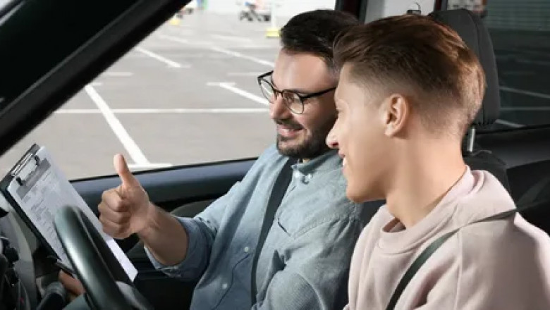 Choosing the Right Driving School in Swinton: A Complete Guide for Learners in 2025