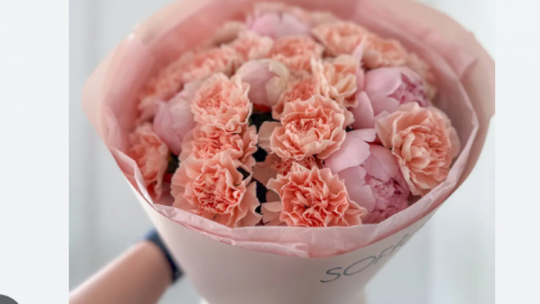 How to Customize Your Flower Delivery with Notes, Add-ons, and Special Requests