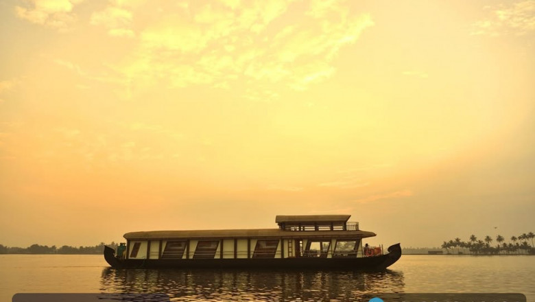 Houseboat Kerala | Backwater Cruises & Luxury Stays