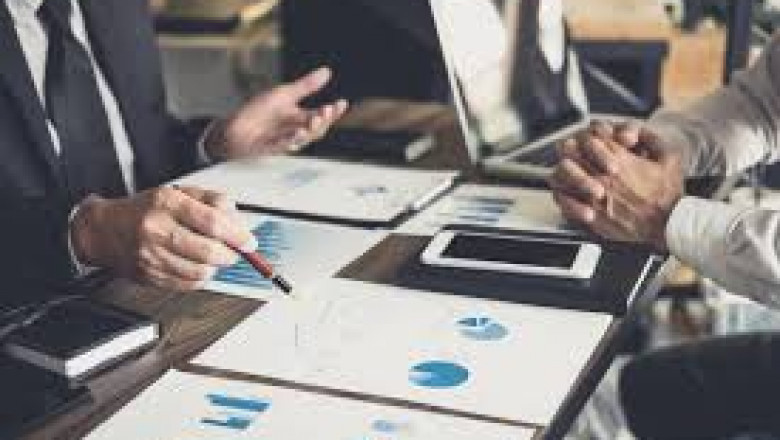 How Small Businesses Benefit from Business Consulting in Saudi Arabia