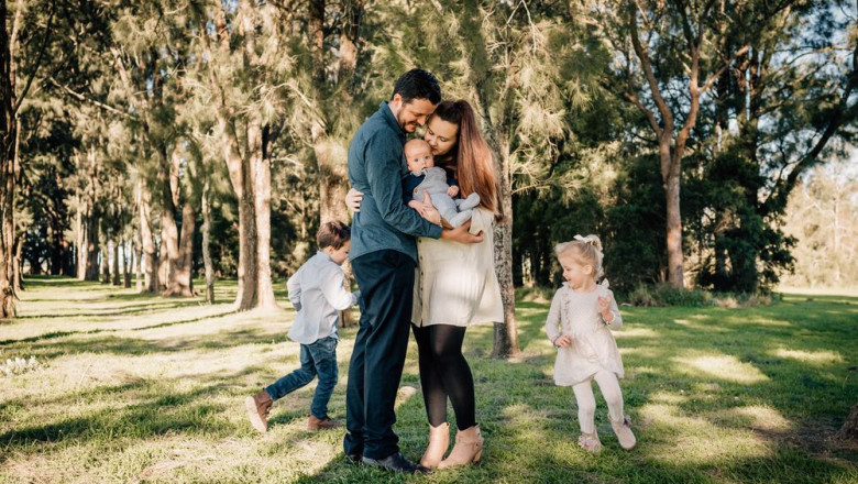 7 Reasons to Consider a Family Portrait Session at Home