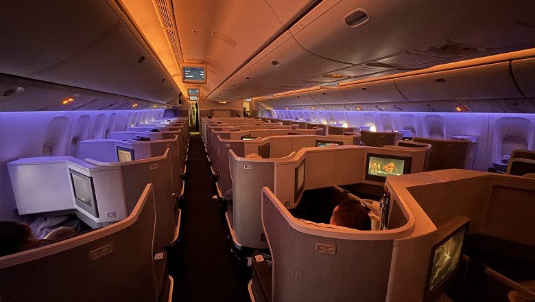 American Airlines Business Class Guide Experience, Benefits & How to Book Tickets Easily — GroupTripo