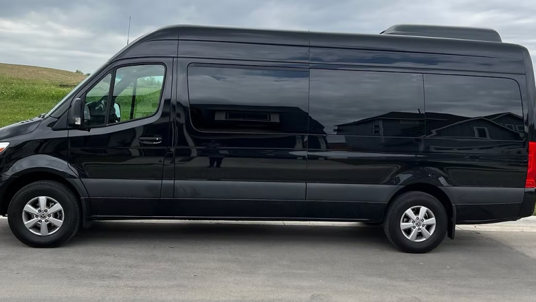 Austin Van Rental Services for Smooth Group Transportation
