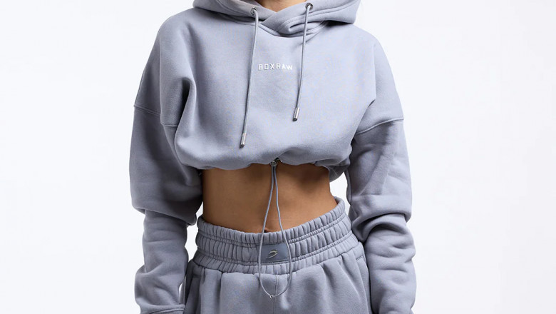 The Cropped Hoodie: A Versatile Must-Have for Every Wardrobe