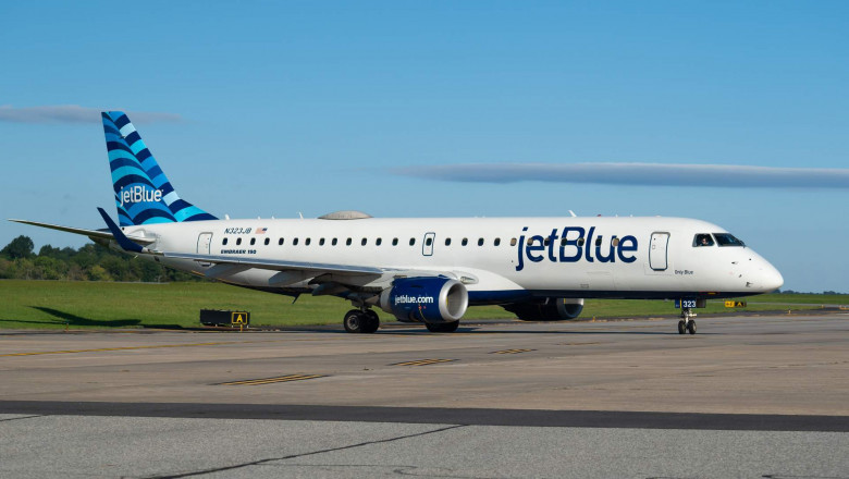 Cómo reservar un vuelo de JetBlue en línea