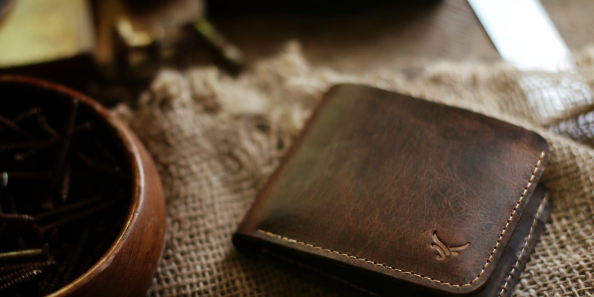 The Top Leather Wallets You Need in Your Collection