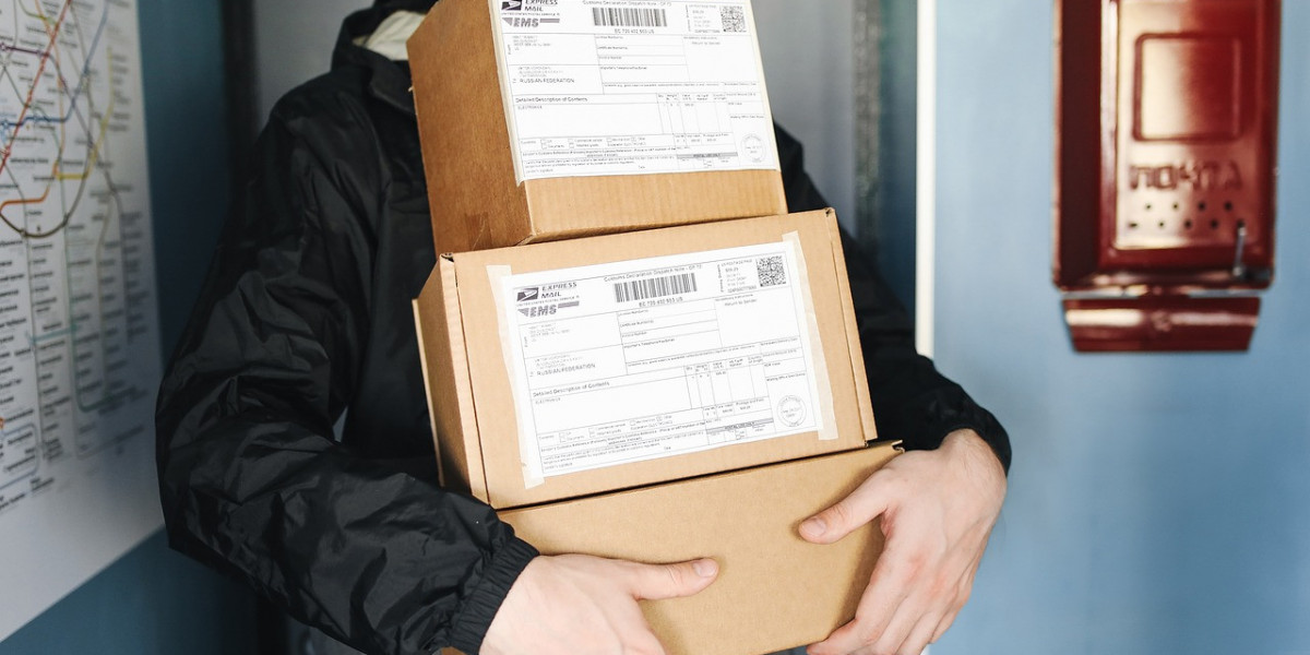 A Complete Guide on How to Send a Large Parcel: Tips, Methods, and Considerations