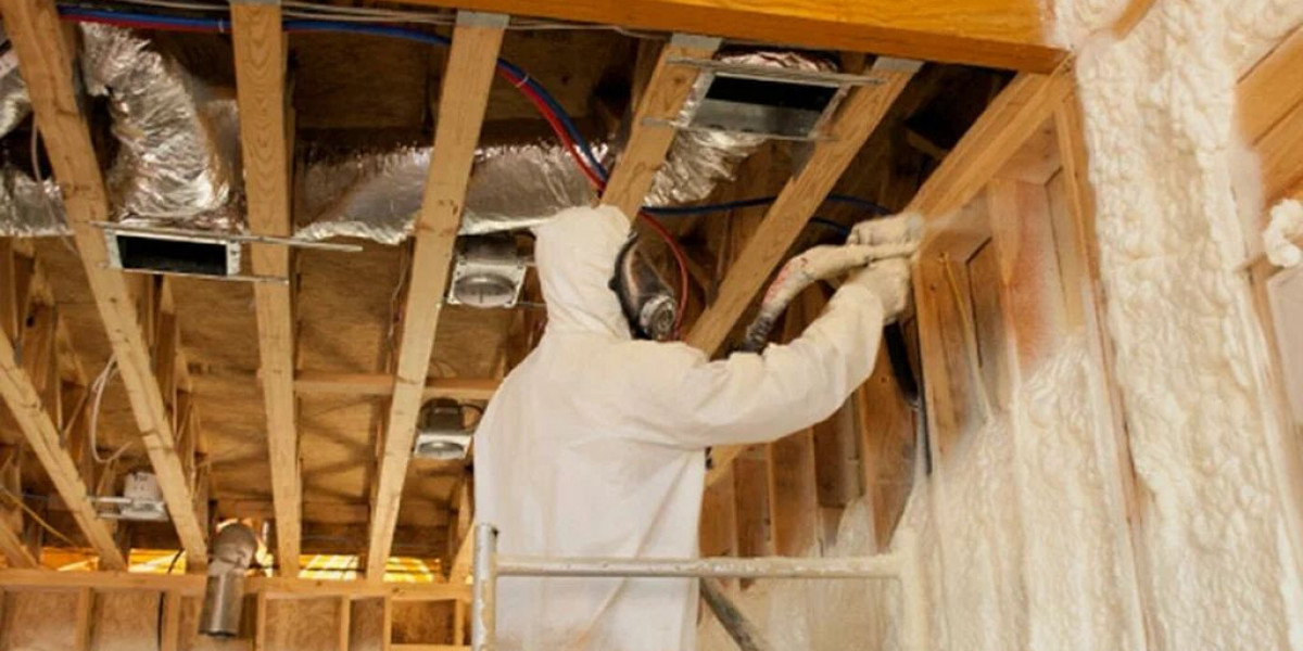 How Spray Foam Insulation Boosts Comfort and Energy Efficiency in Trinity, FL Homes