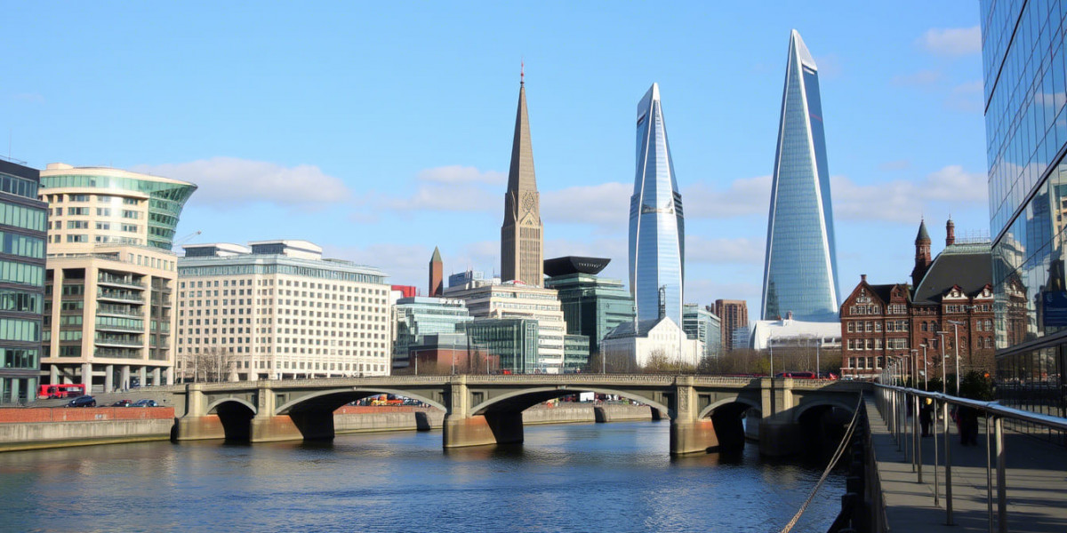 Expert Immigration Assistance: Why Choosing Immigration Solicitors in Manchester is Crucial