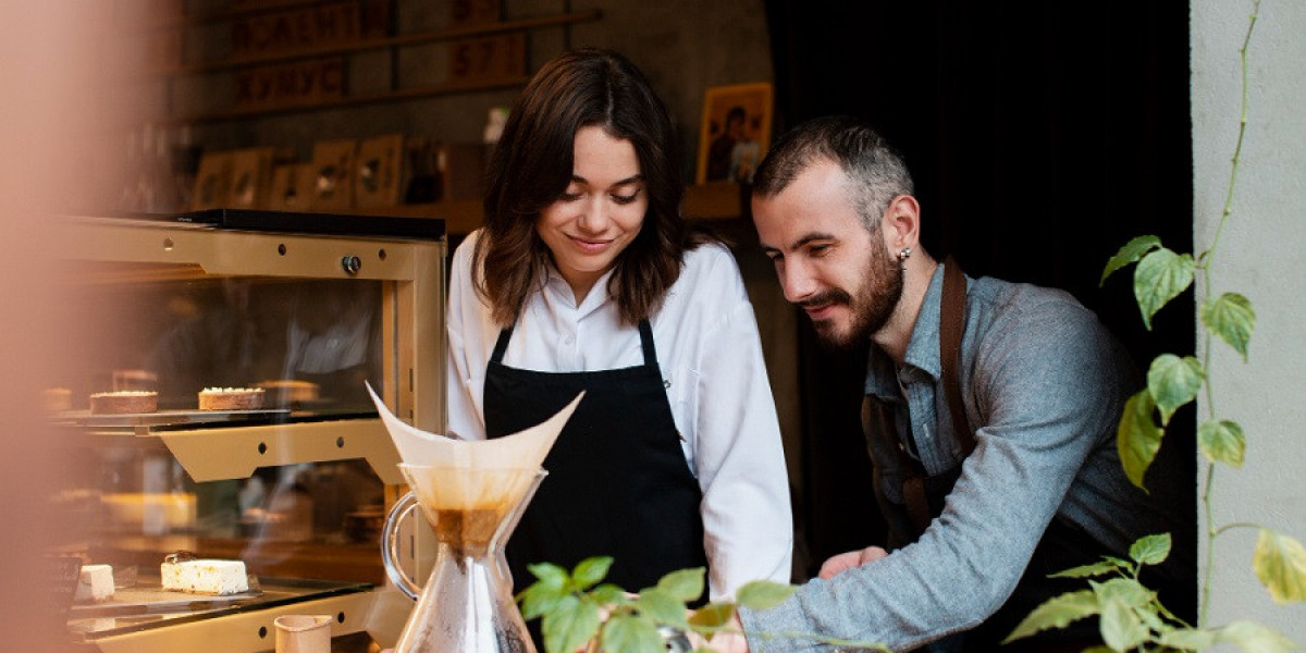 Online vs In-Person Barista Classes: Which One Is Better for You?