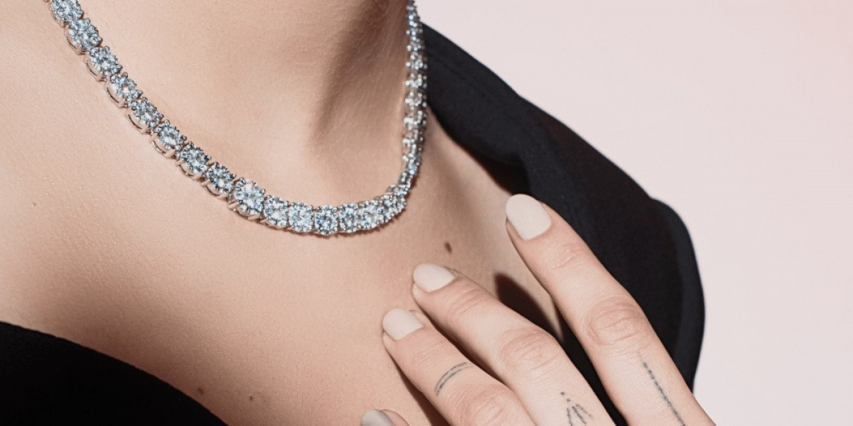 The Rise of Designer Lab Grown Diamond Engagement Rings: A Sustainable and Stylish Choice