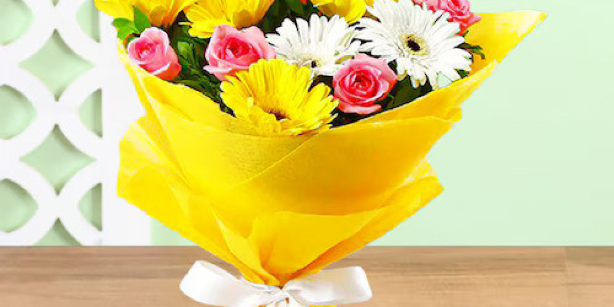 Fresh Flowers vs Artificial Flowers: Which Makes a Better Gift?