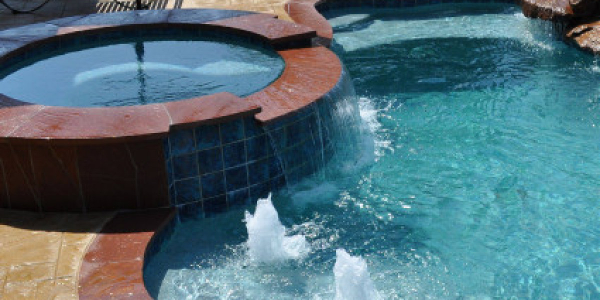 Why Hiring a Pool Contractor Is a Smart Move for Your Backyard Upgrade