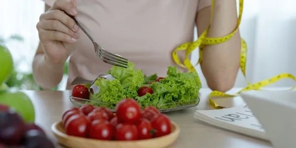Top 5 Common Health Issues in Indian Women & How Diet Can Help - Catchealth