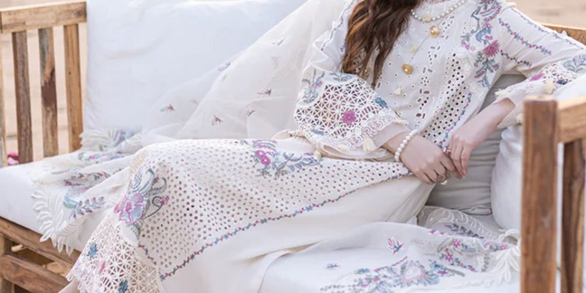 Qalamkar Women Dresses Online at Riwajdresses